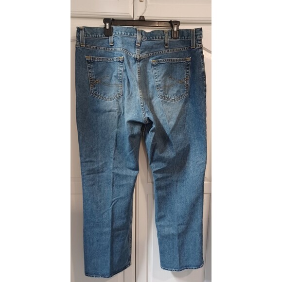 TWO (2) PAIRS OF MEN'S JEANS 40X32 ARIZONA JEAN CO. & ROEBUCK AND CO. - Picture 3 of 16